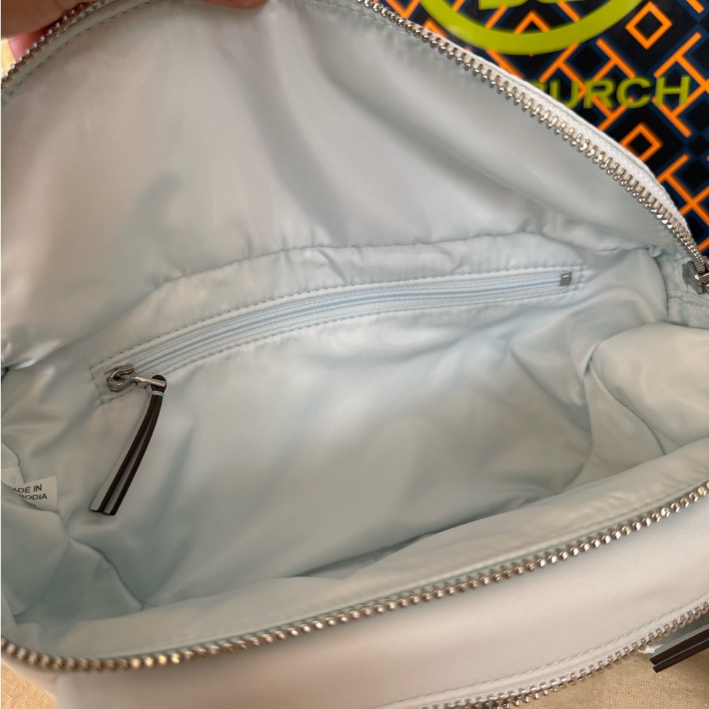 New, Tory Burch nylon summit belt bag with silver hardware - Picture 6 of 11
